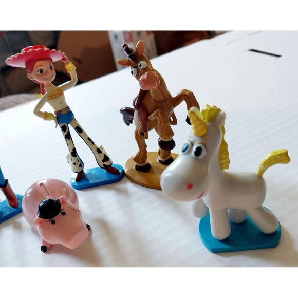 Toy Story Figurine Set Featuring Woody Buzz Lightyear Jessie Bullseye Hamm & But - Picture 5 of 6